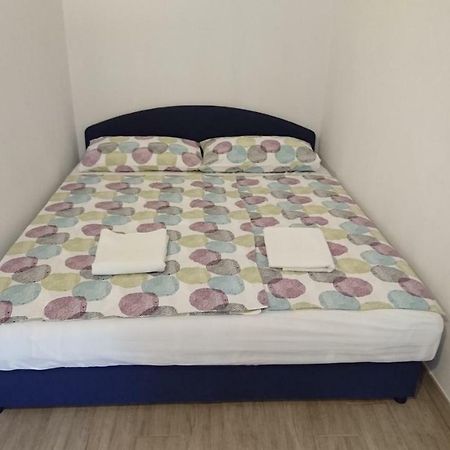 Apartment Grosek Pobegi Bagian luar foto