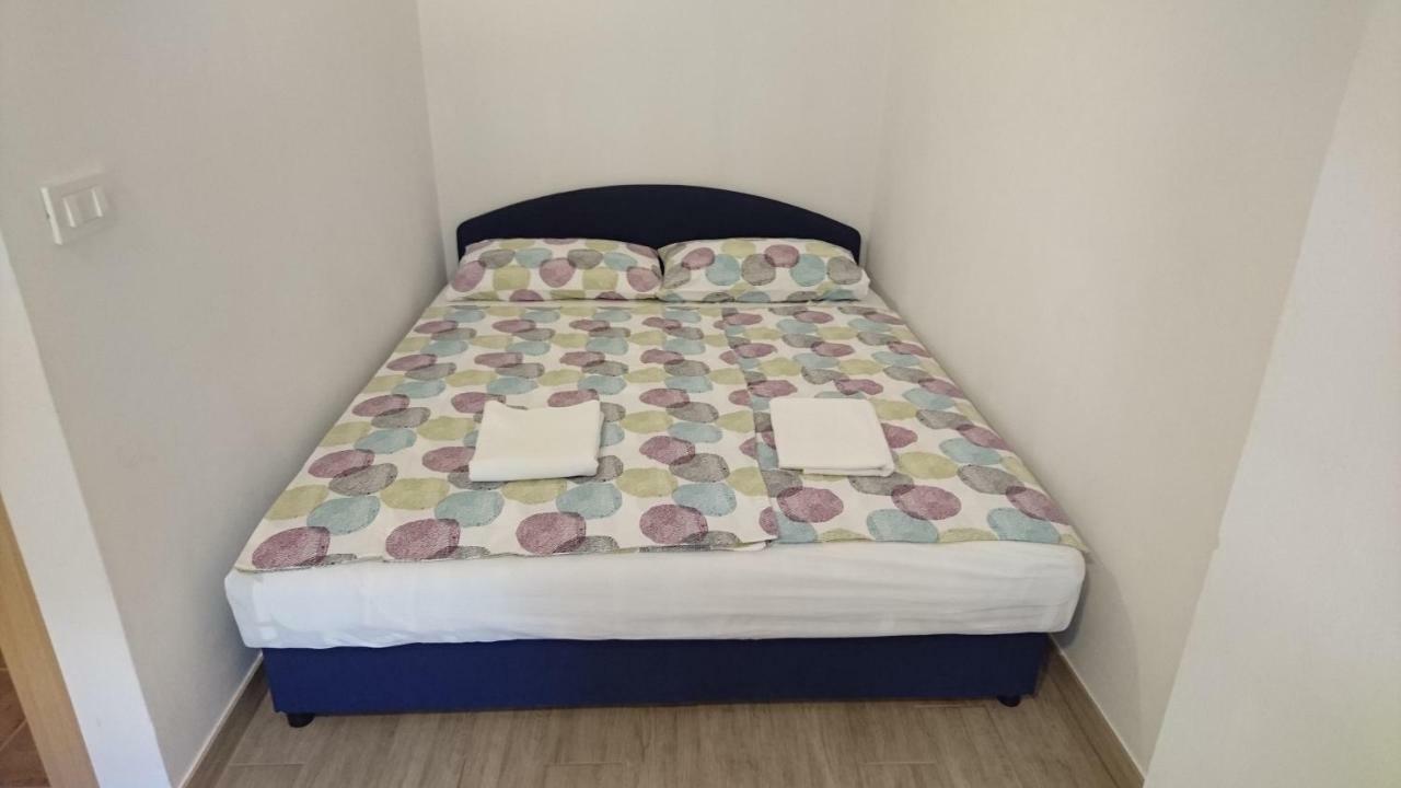 Apartment Grosek Pobegi Bagian luar foto